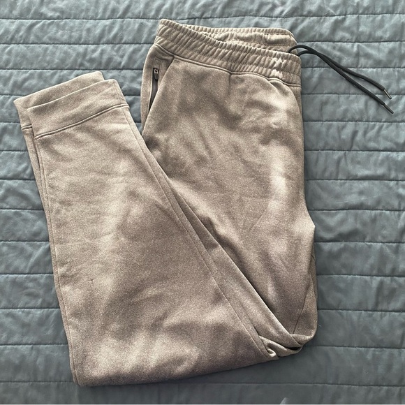 Men’s set of comfy joggers, relax fit T-shirt and shorts with pockets XLT/2XL - Picture 13 of 17